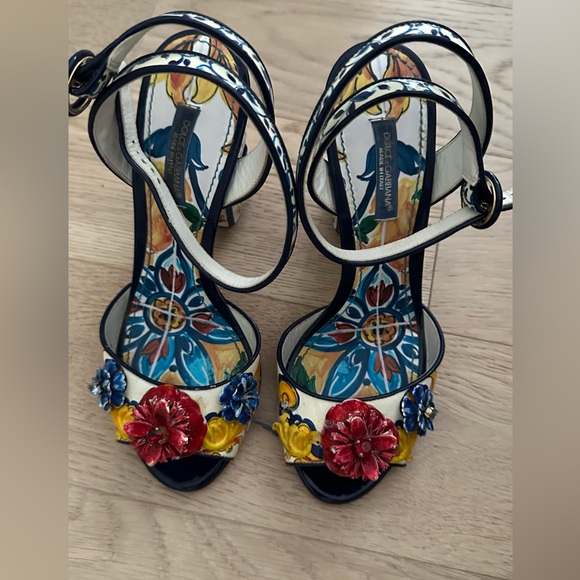 Dolce & Gabbana Ceramic Painted Majolica Print 3D Flowers sz 36 - Picture 5 of 7